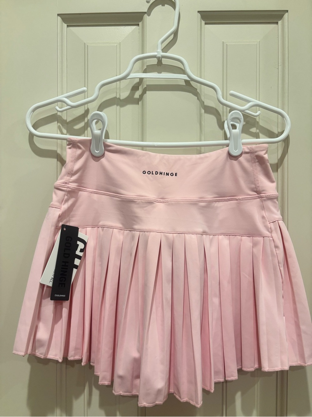 GoldHinge Women's Pink Pleated Mini Skirt/shorts and pockets